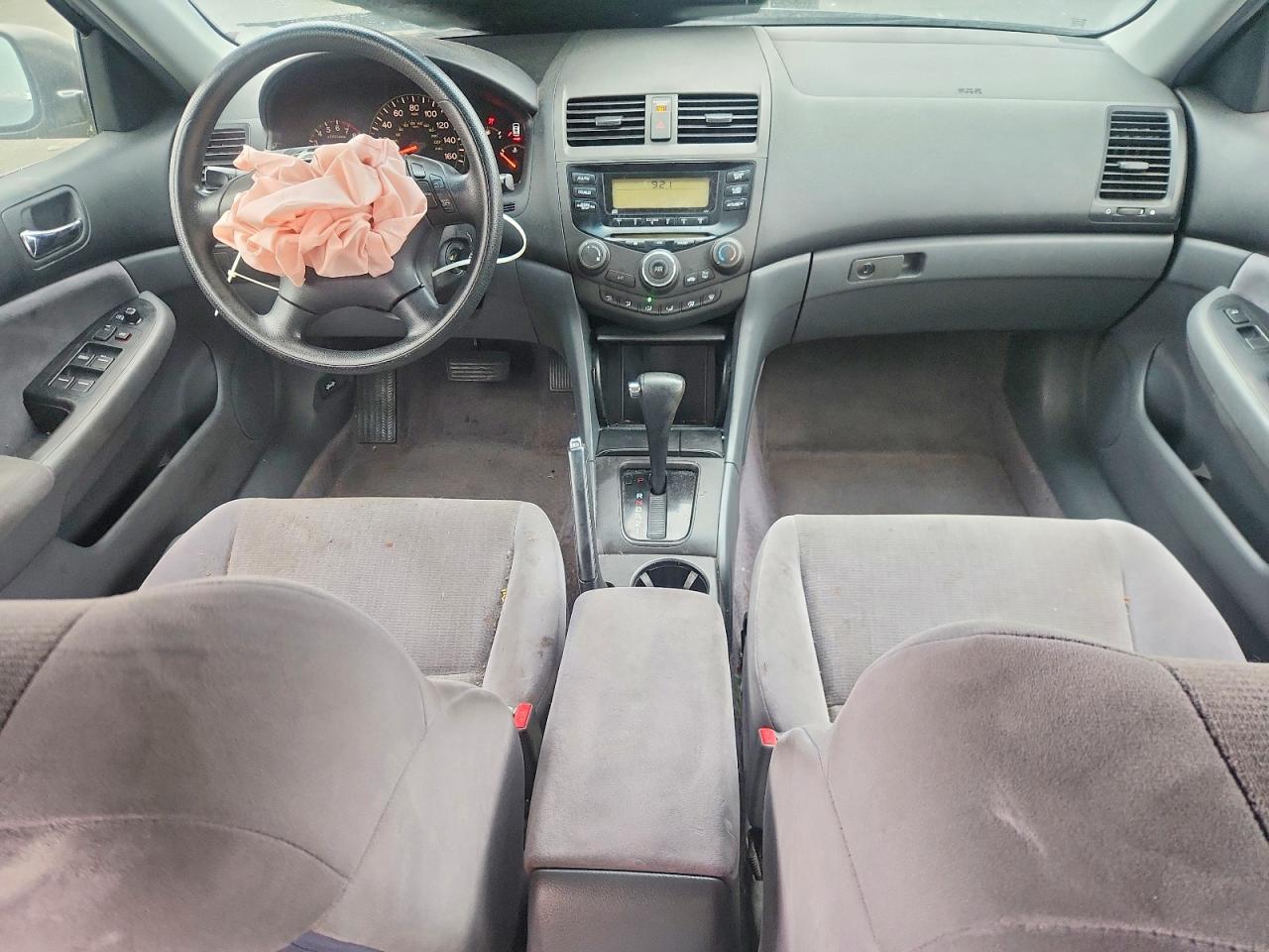 2004 HONDA ACCORD LX photo 8