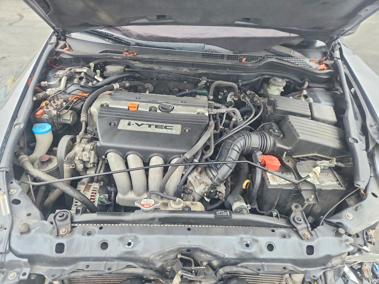 2004 HONDA ACCORD LX photo 11