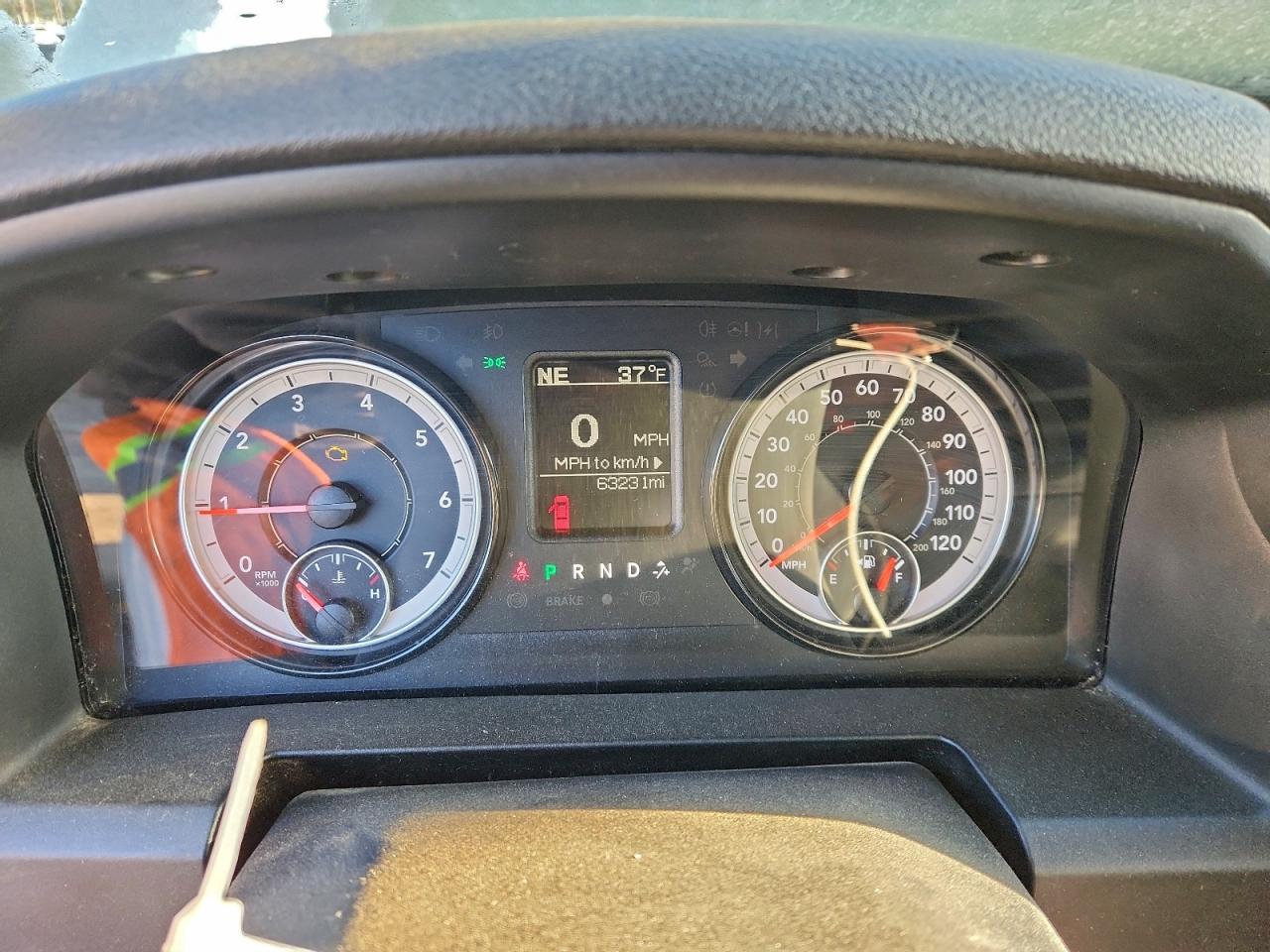 2021 RAM 1500 CLASSIC TRADESMAN photo 9