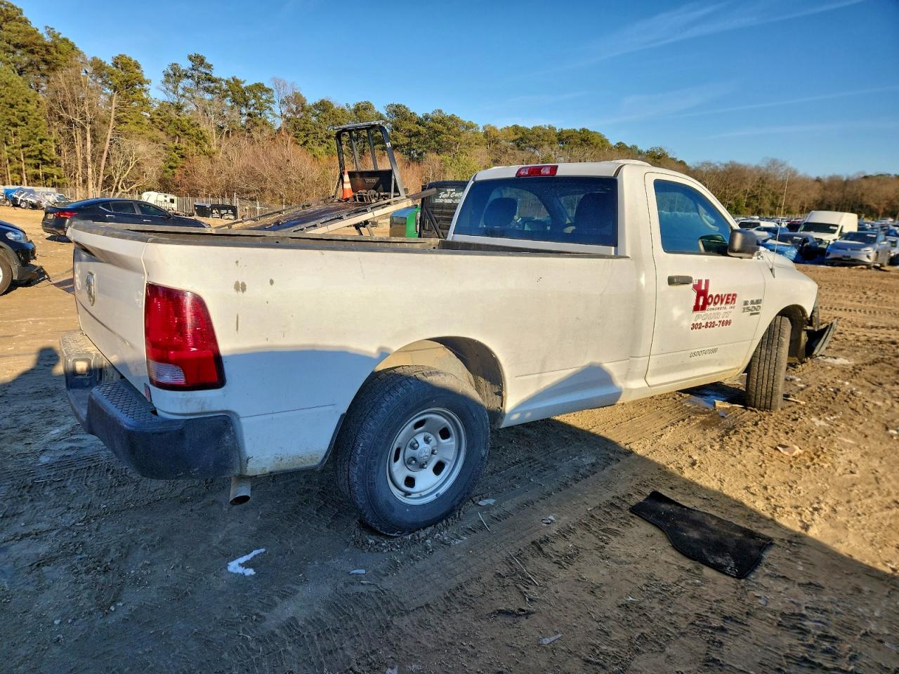 2021 RAM 1500 CLASSIC TRADESMAN photo 3