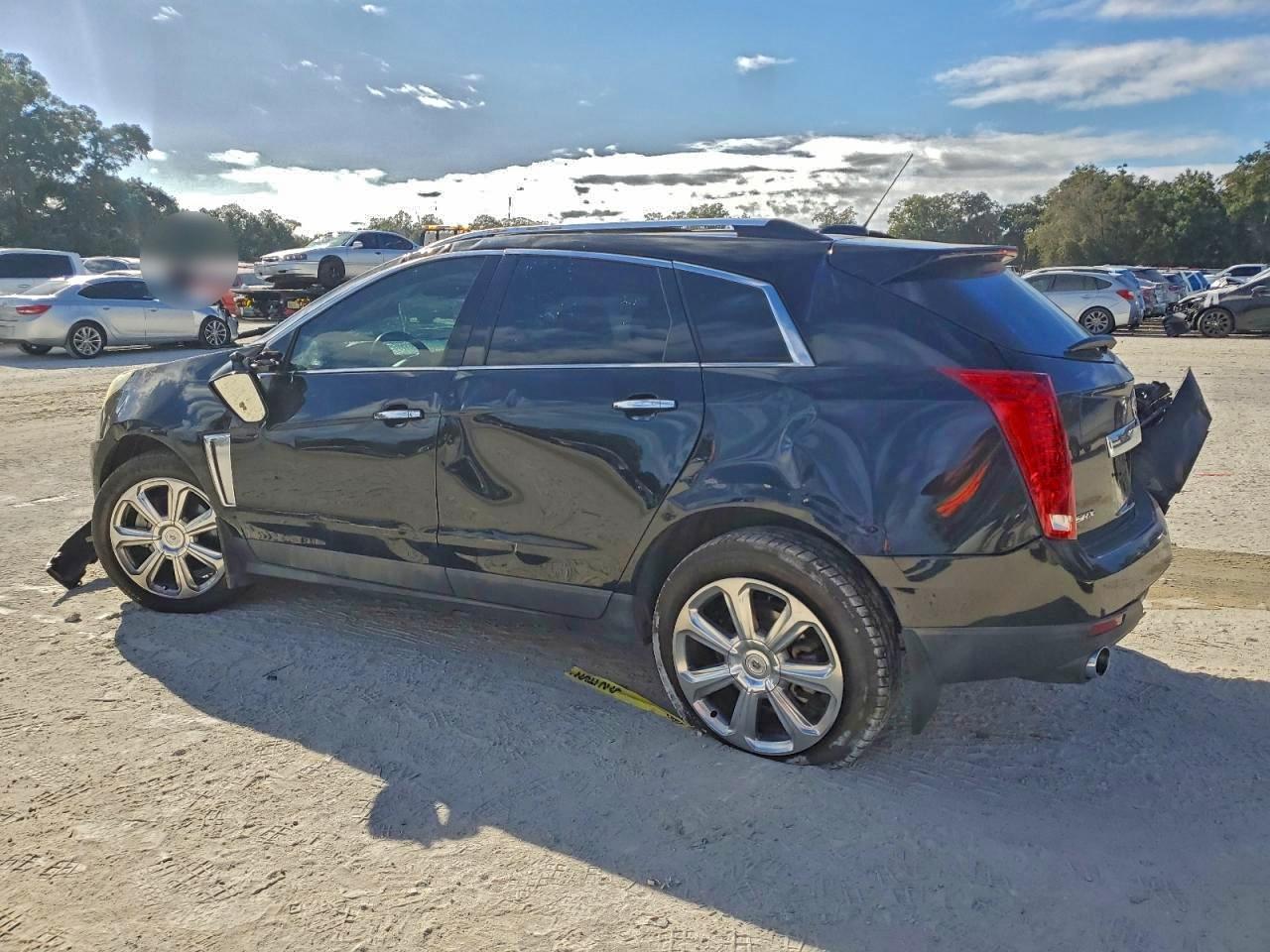 2016 CADILLAC SRX PERFORMANCE COLLECTION photo 2