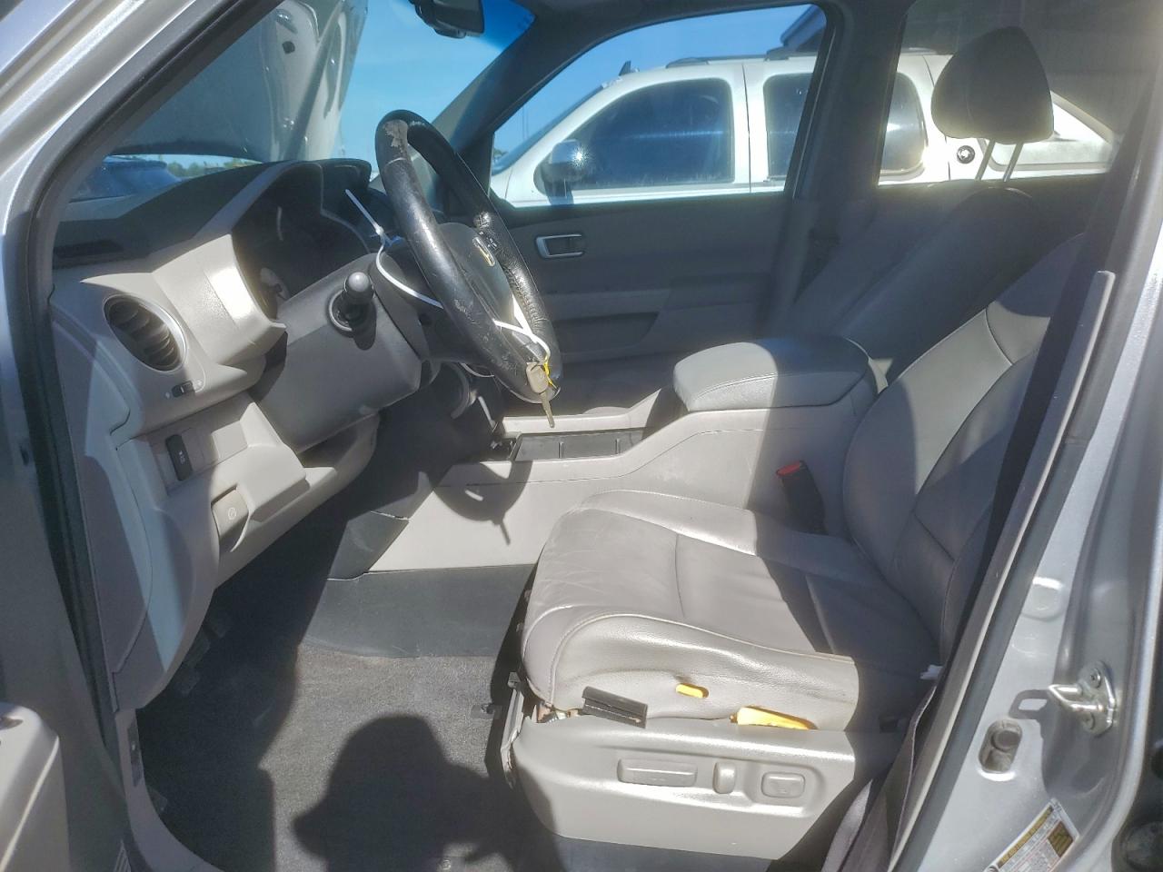 2012 HONDA PILOT EXL photo 7