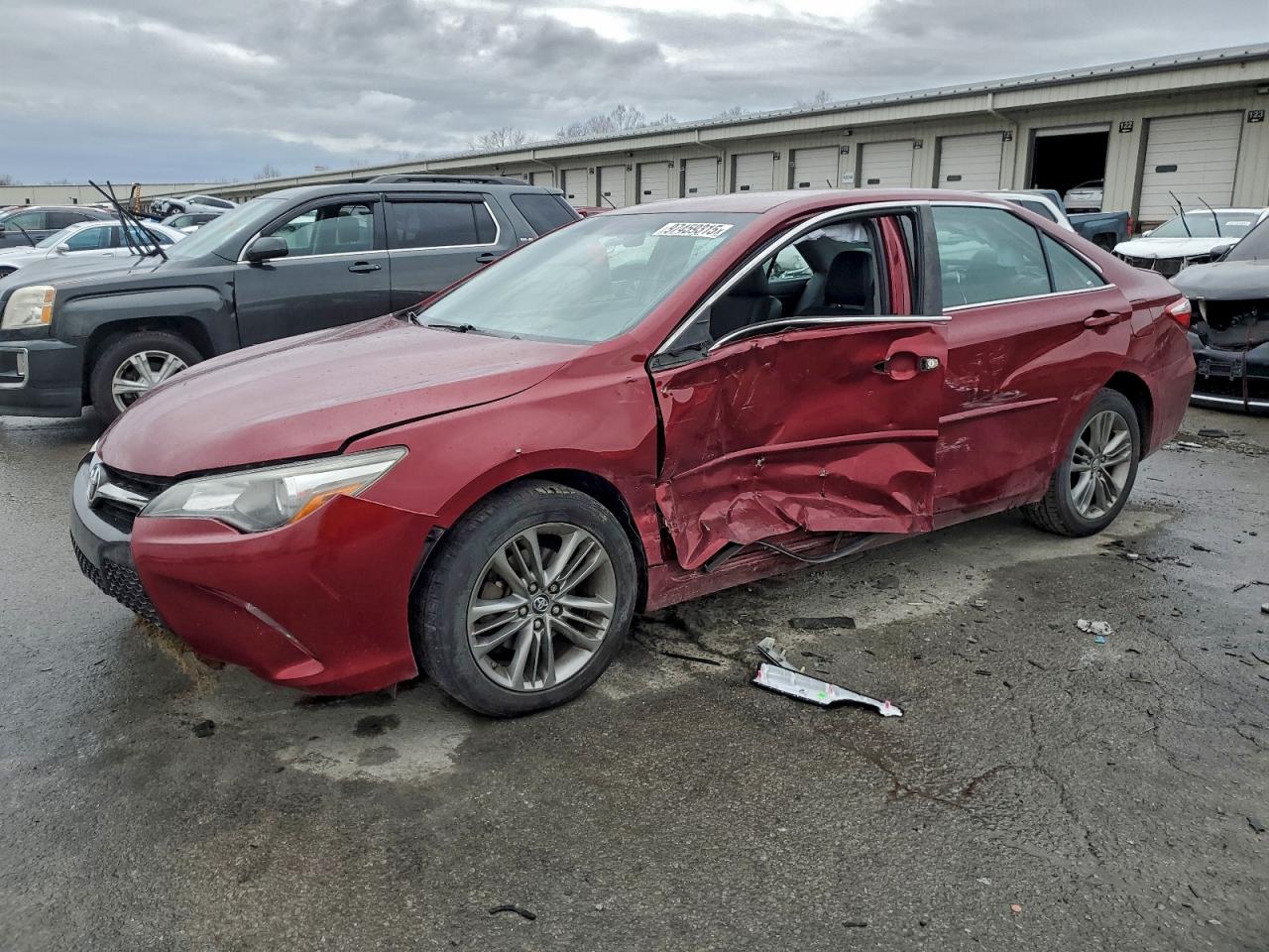 2017 TOYOTA CAMRY