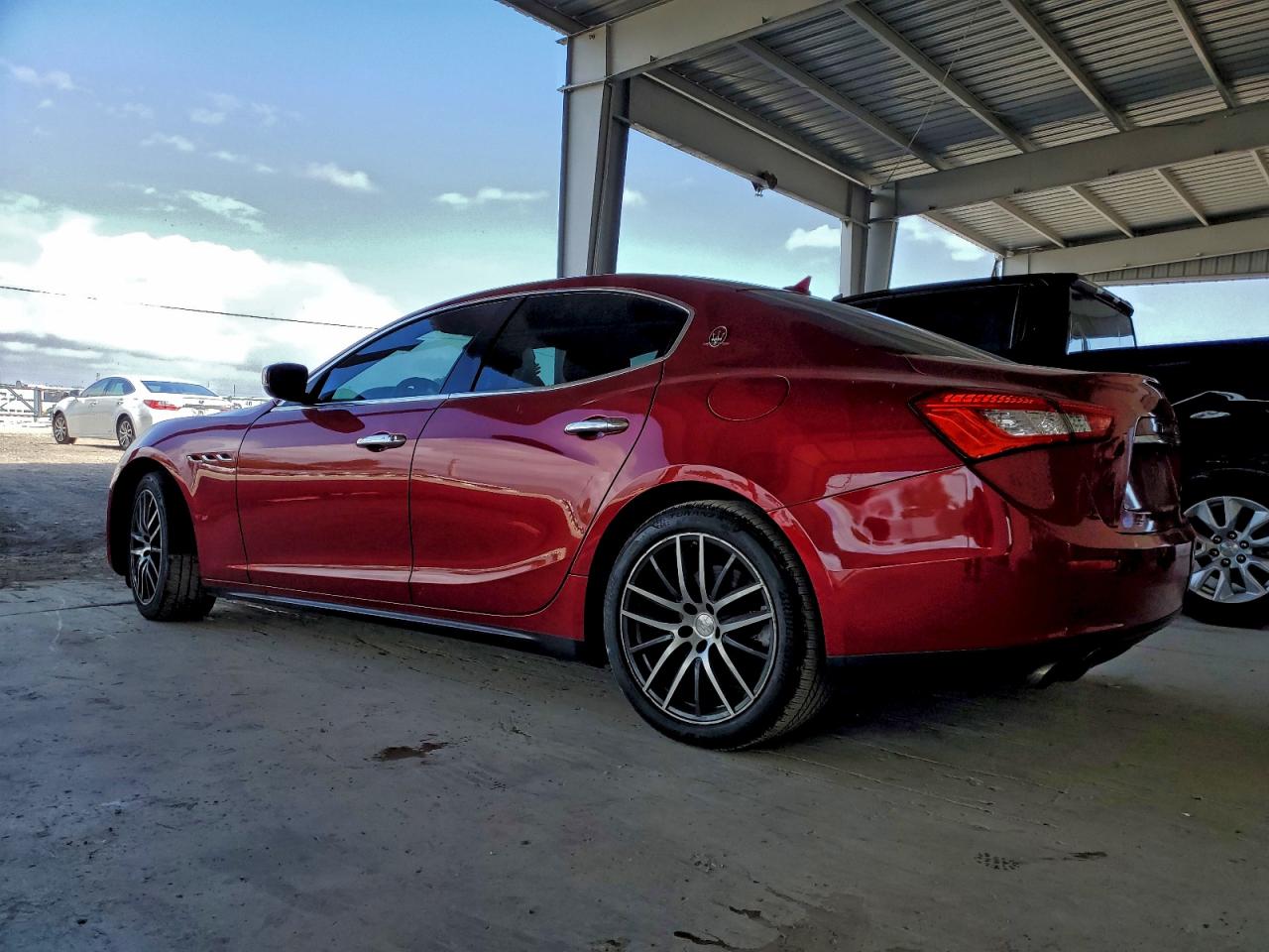 2017 MASERATI GHIBLI photo 2
