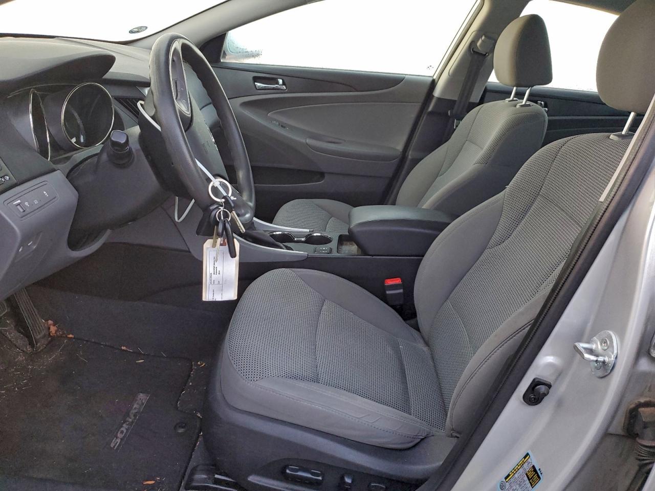 2013 HYUNDAI SONATA GLS photo 7