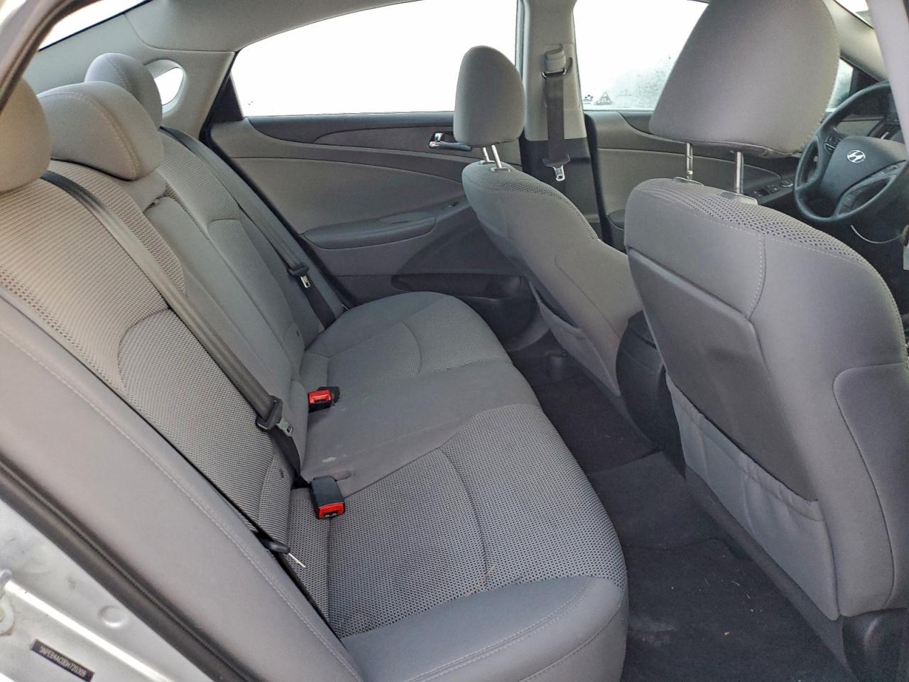2013 HYUNDAI SONATA GLS photo 10