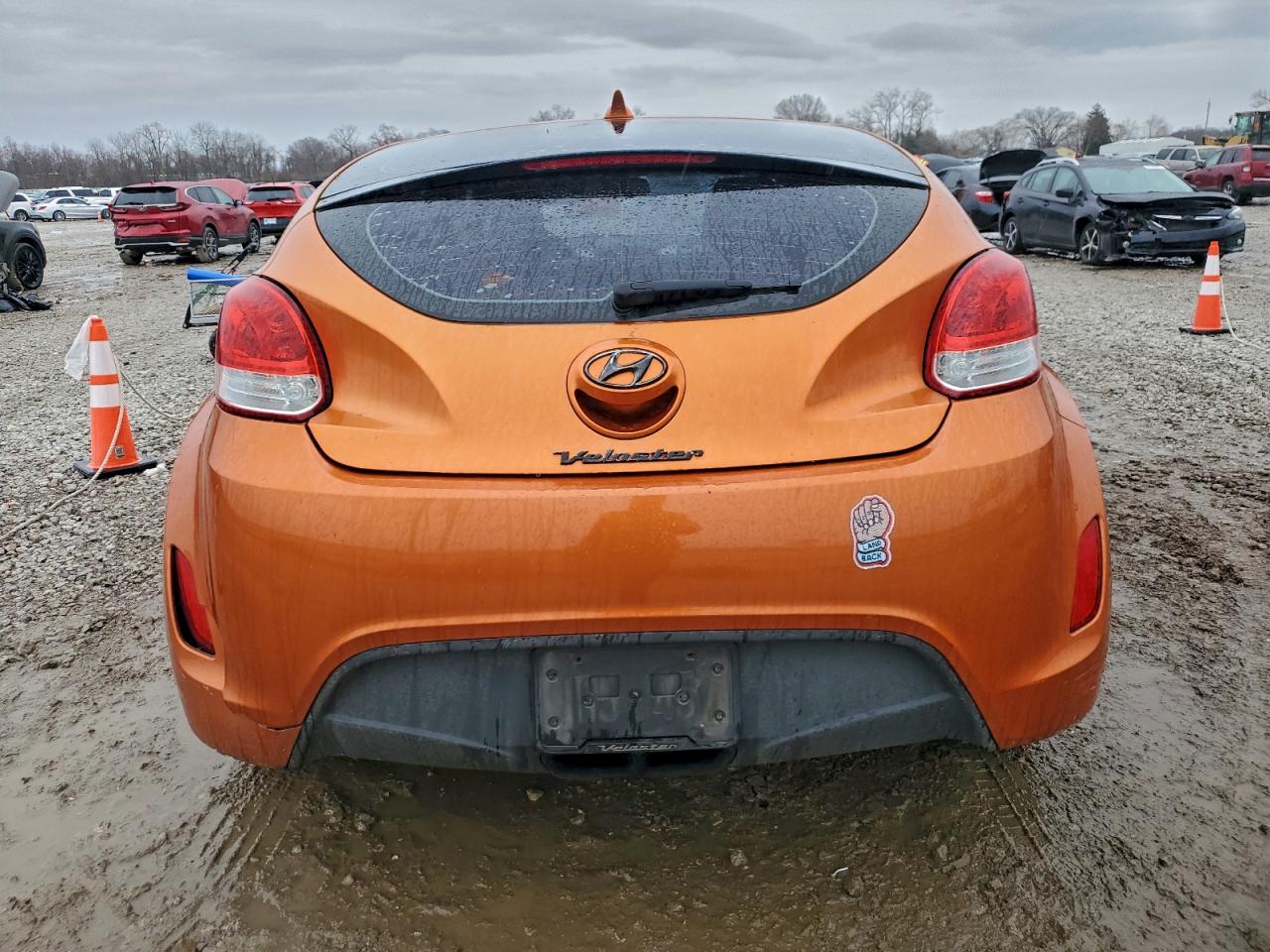 2013 HYUNDAI VELOSTER photo 6