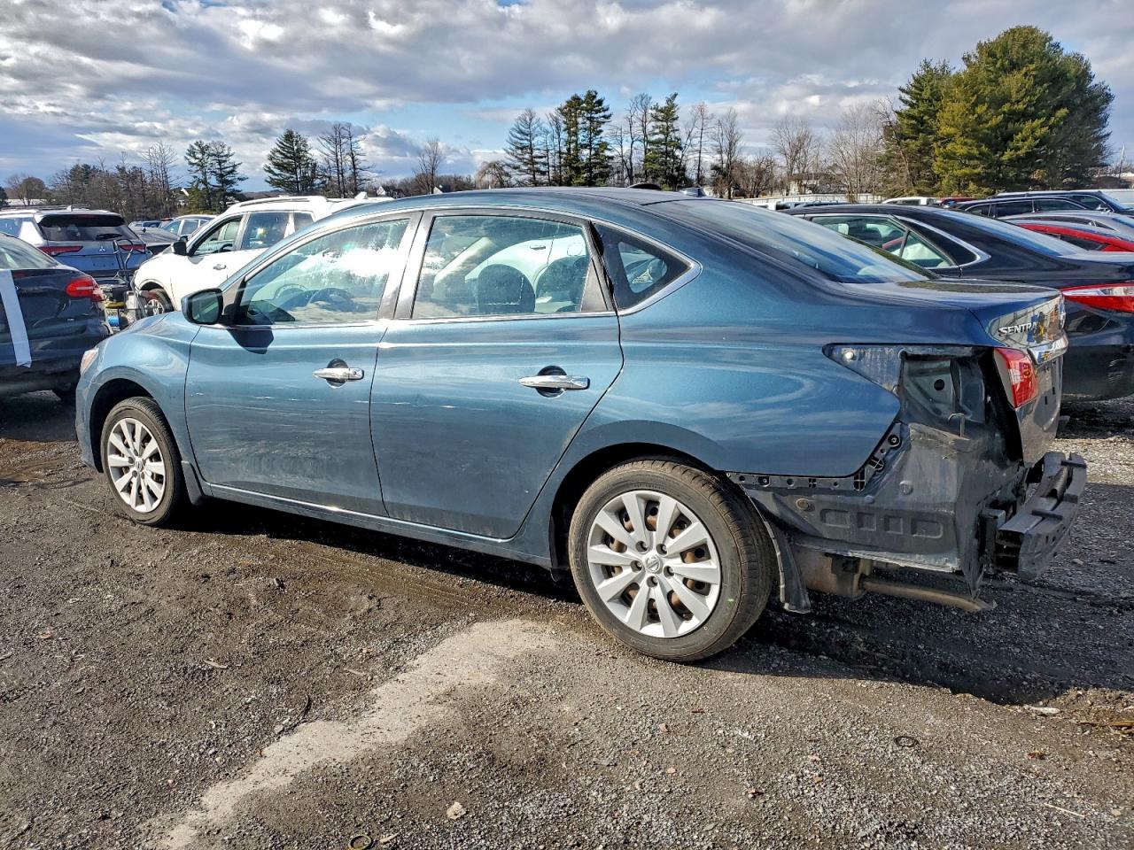 2017 NISSAN SENTRA SV photo 2