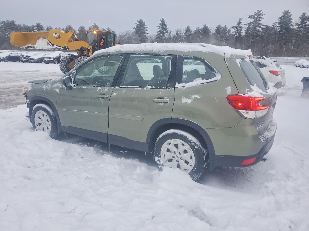 2019 SUBARU FORESTER photo 2