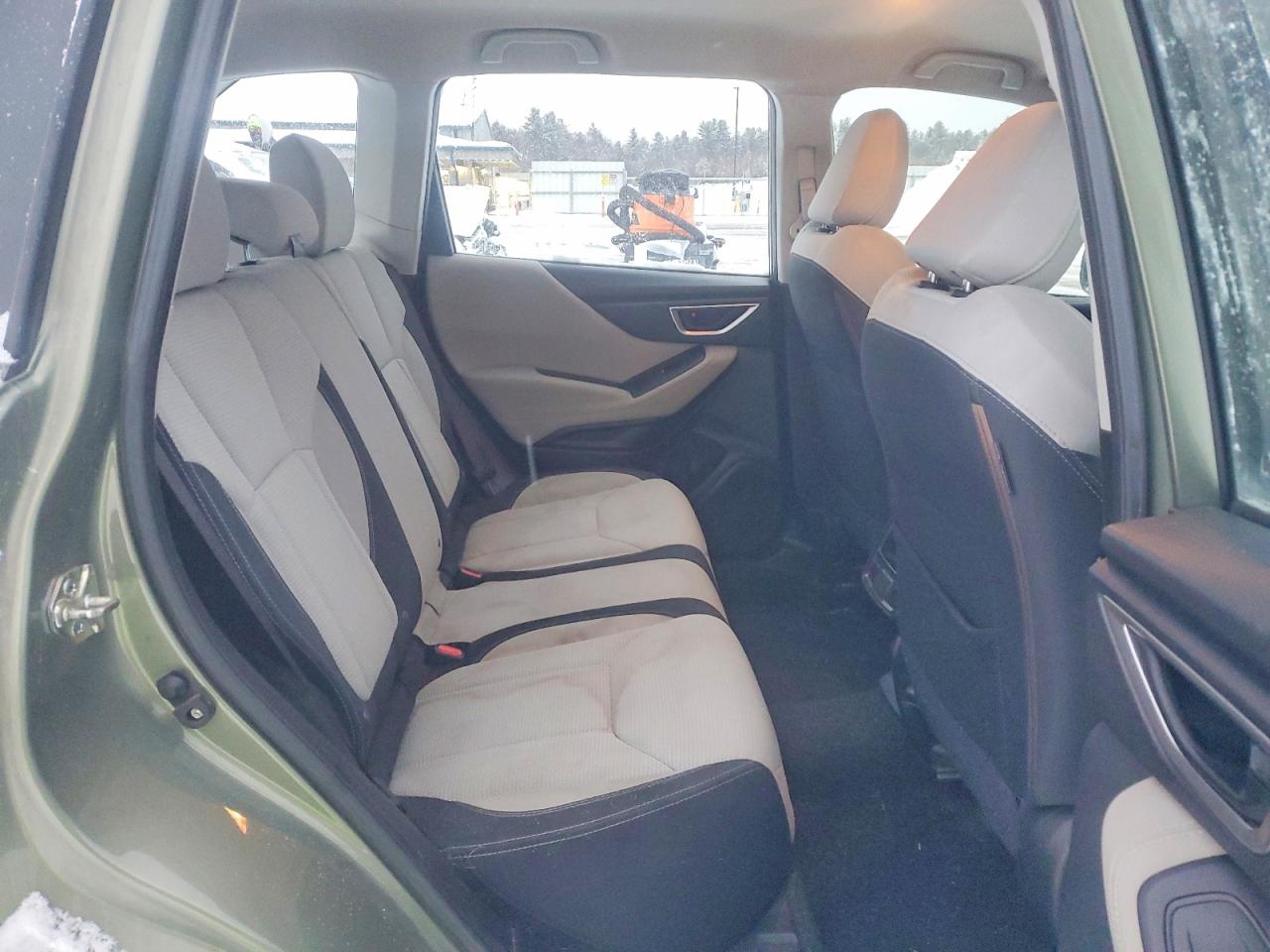 2019 SUBARU FORESTER photo 10