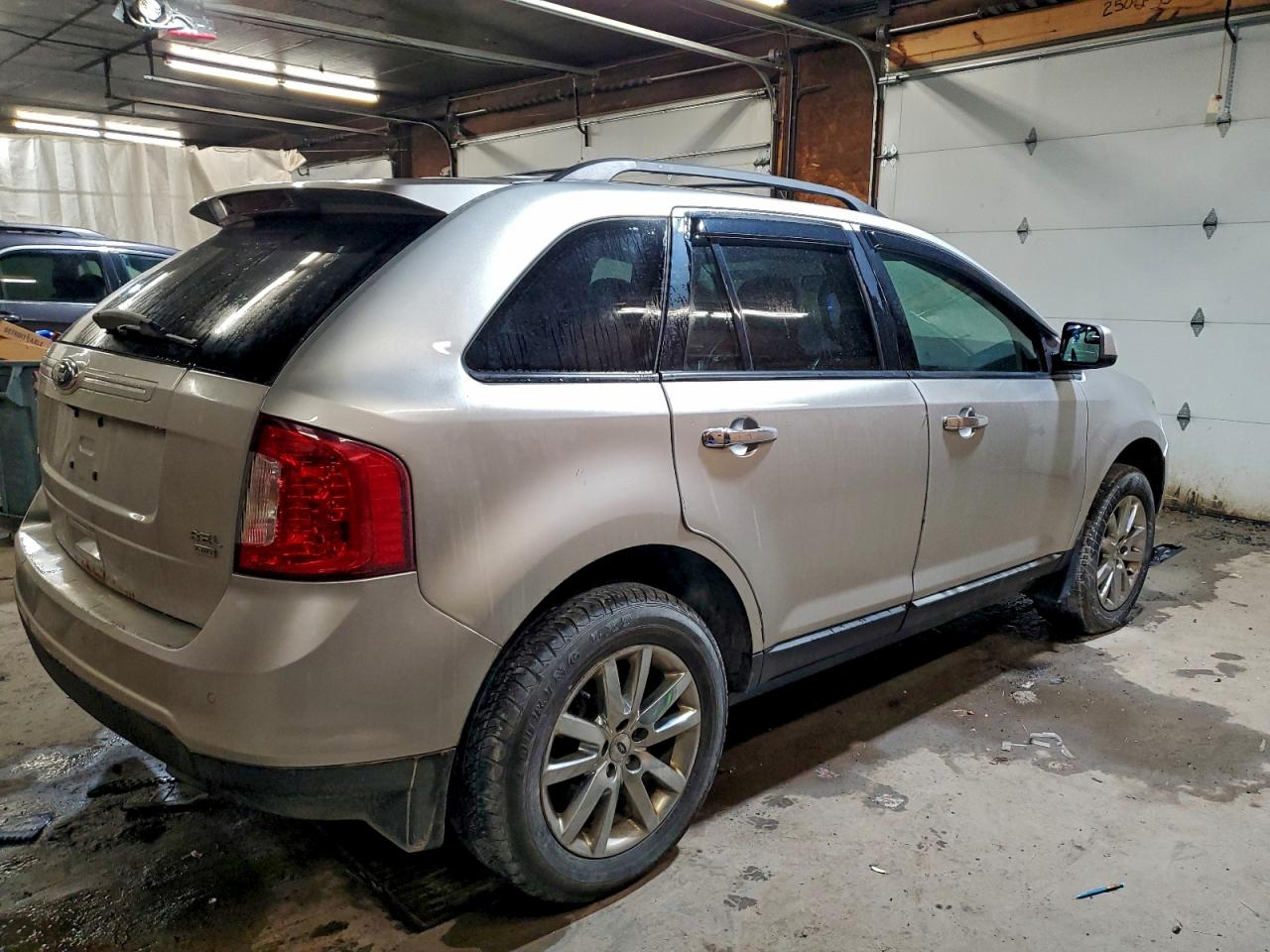 2011 FORD EDGE SEL photo 3