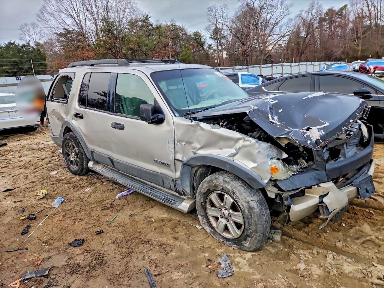 2006 FORD EXPLORER photo 4