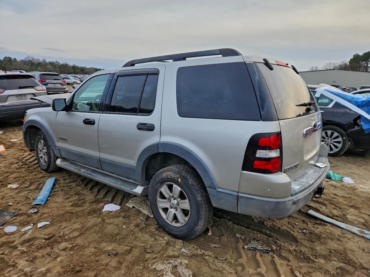 2006 FORD EXPLORER photo 2