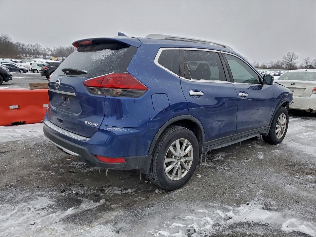 2018 NISSAN ROGUE S photo 3
