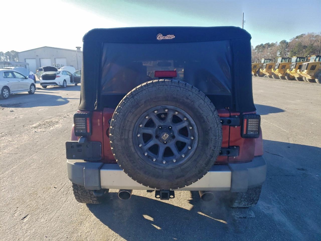 2009 JEEP WRANGLER UNLIMITED SAHARA photo 6