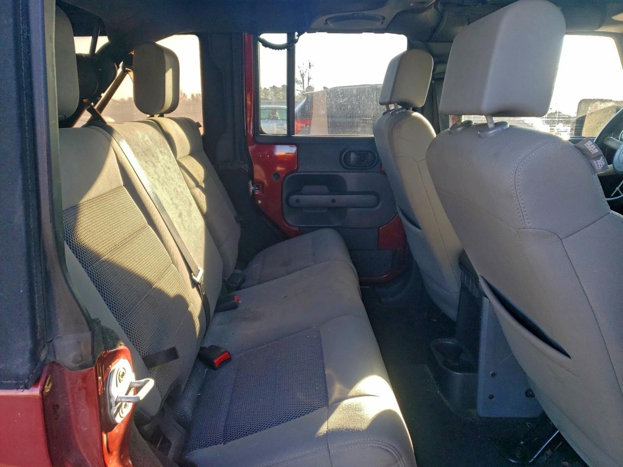 2009 JEEP WRANGLER UNLIMITED SAHARA photo 10