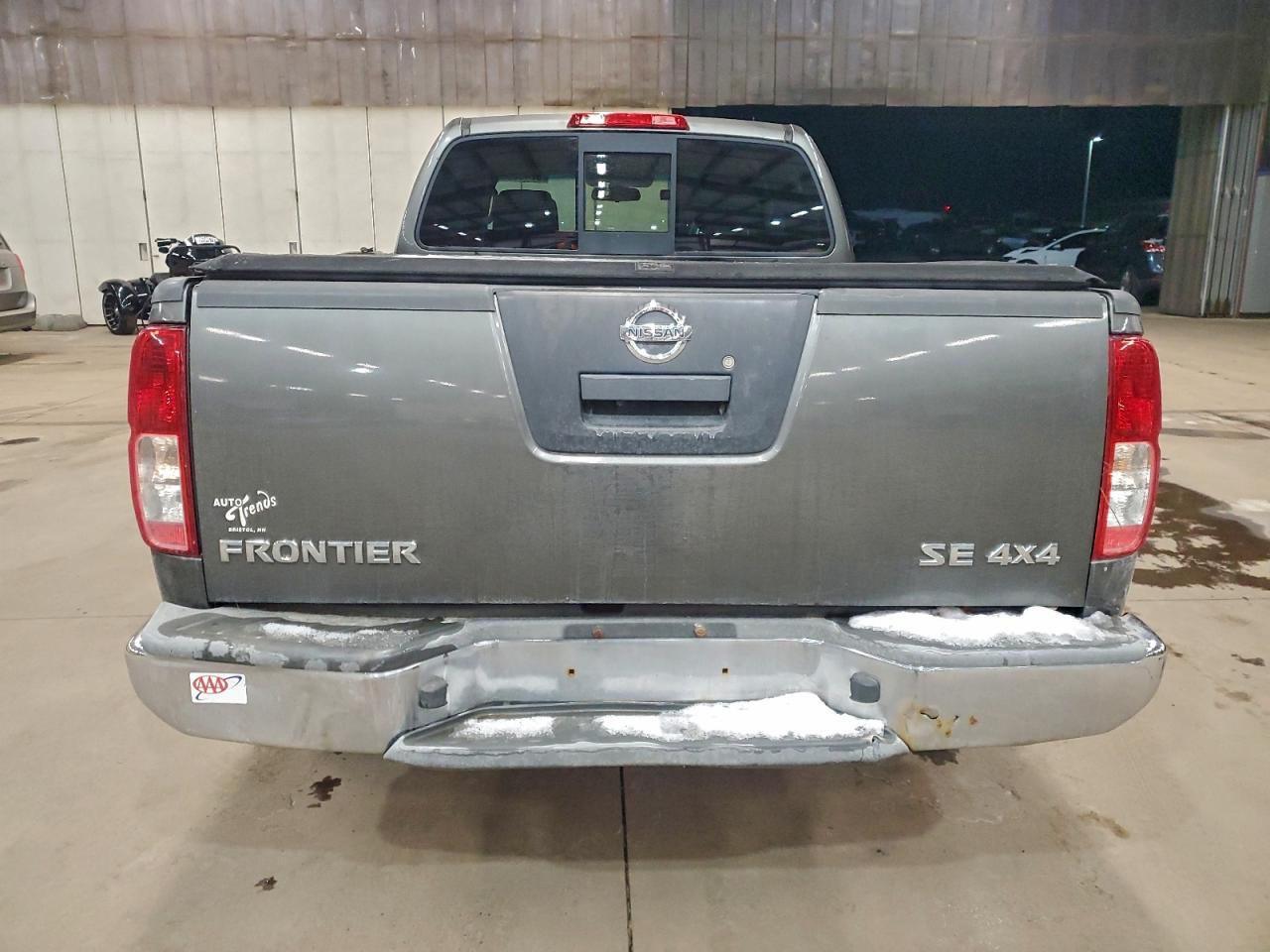 2009 NISSAN FRONTIER KING CAB SE photo 6