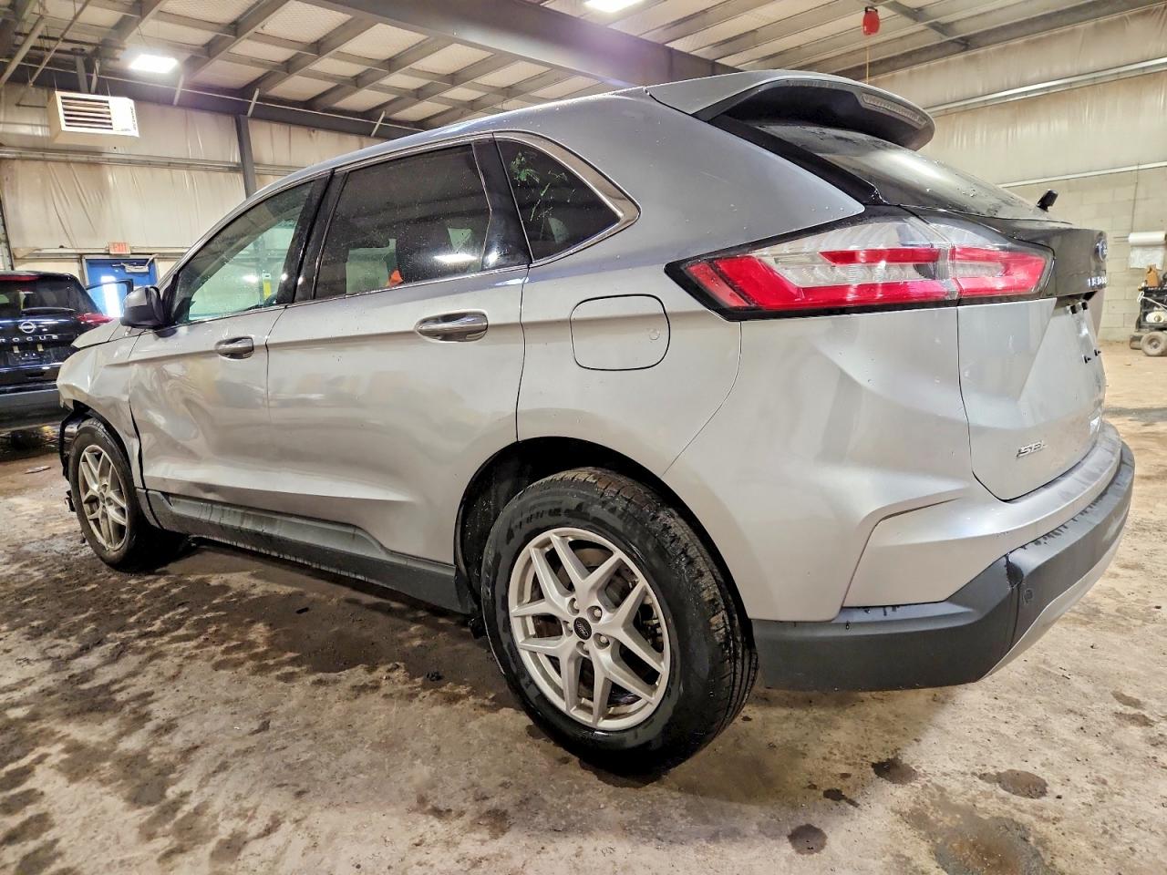 2024 FORD EDGE SEL photo 2
