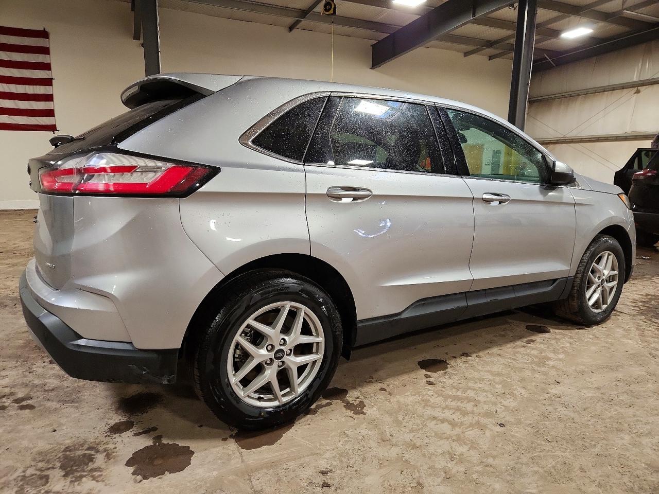 2024 FORD EDGE SEL photo 3