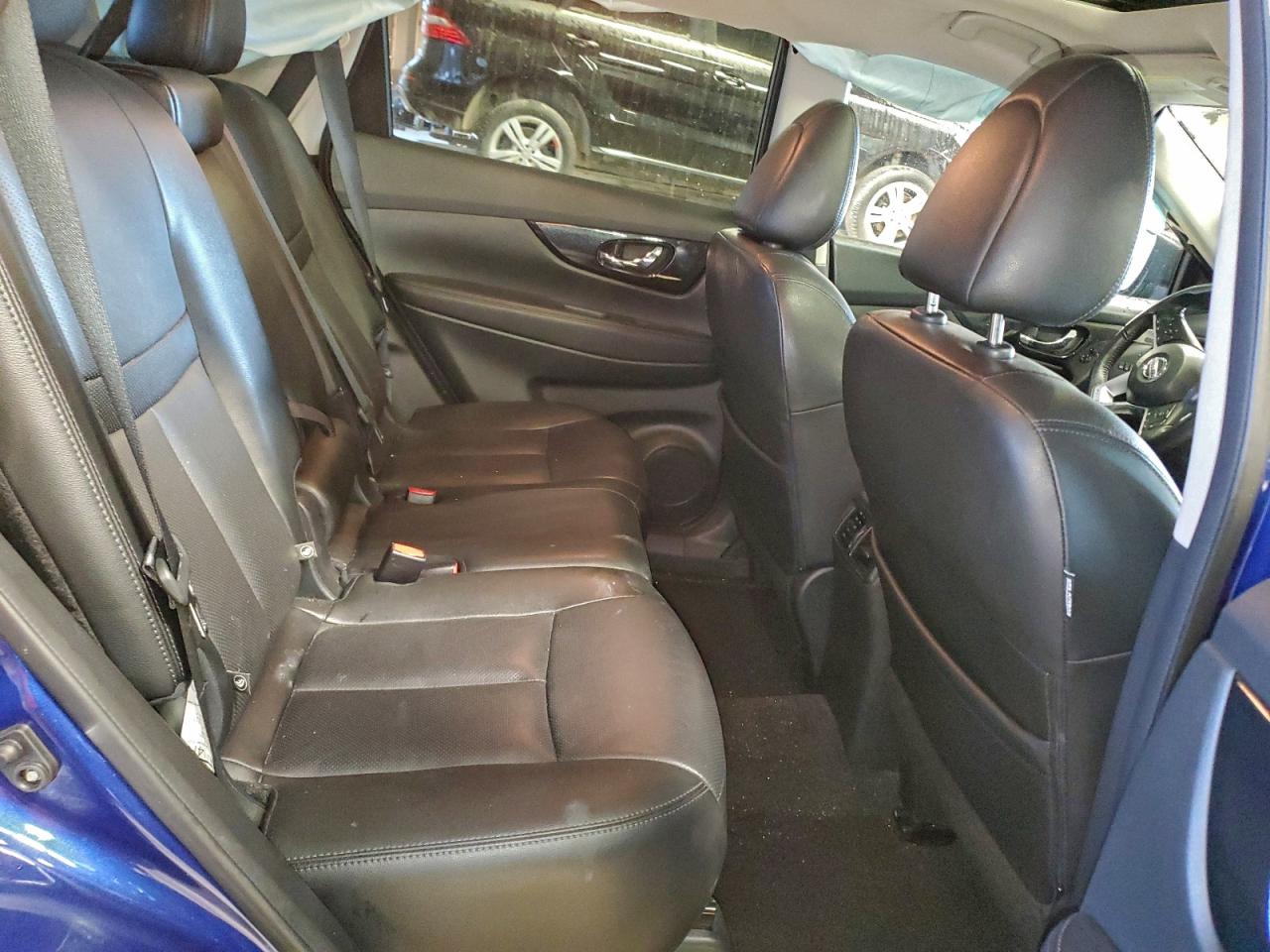 2018 NISSAN ROGUE S photo 11