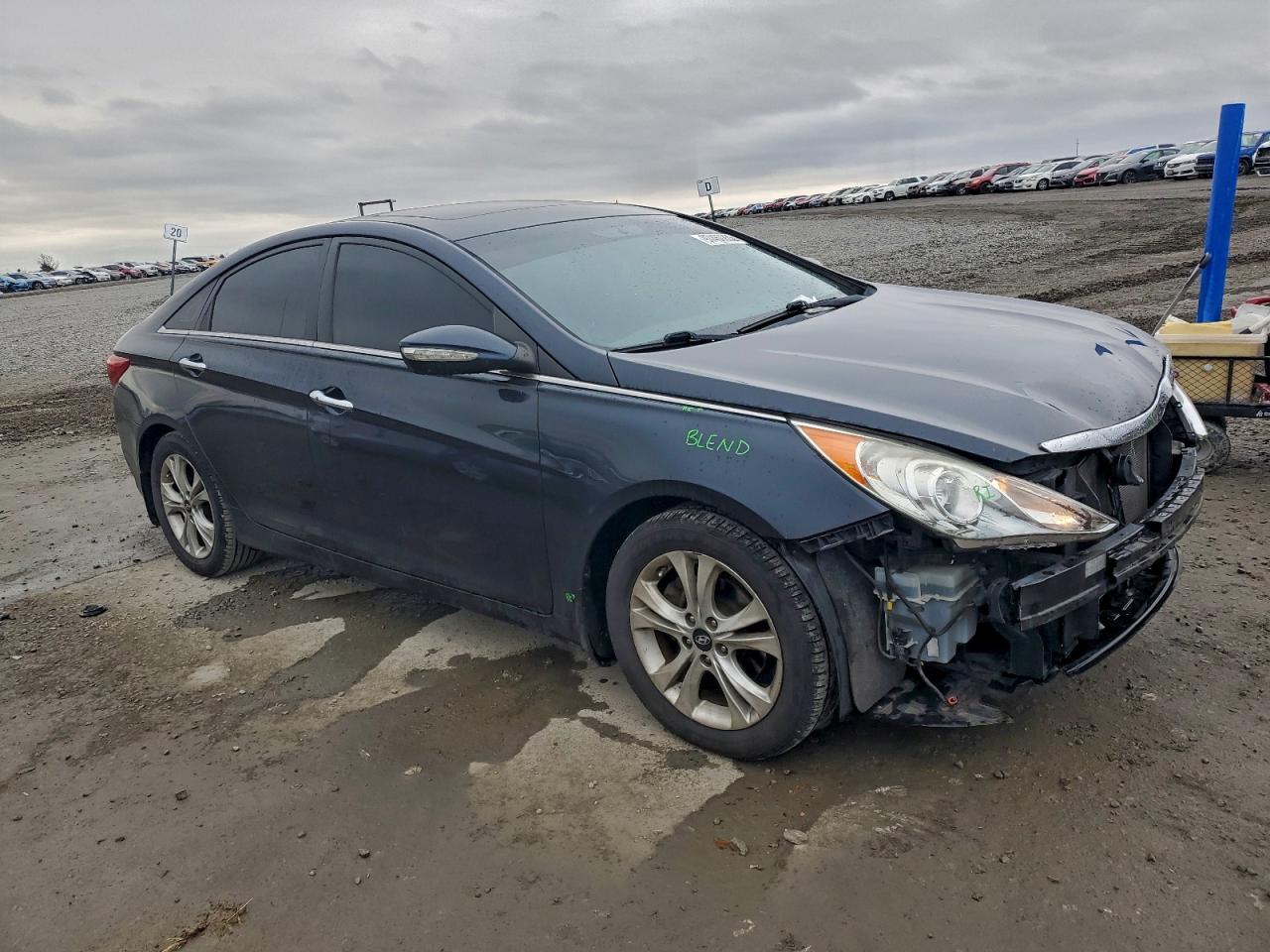 2013 HYUNDAI SONATA SE photo 4