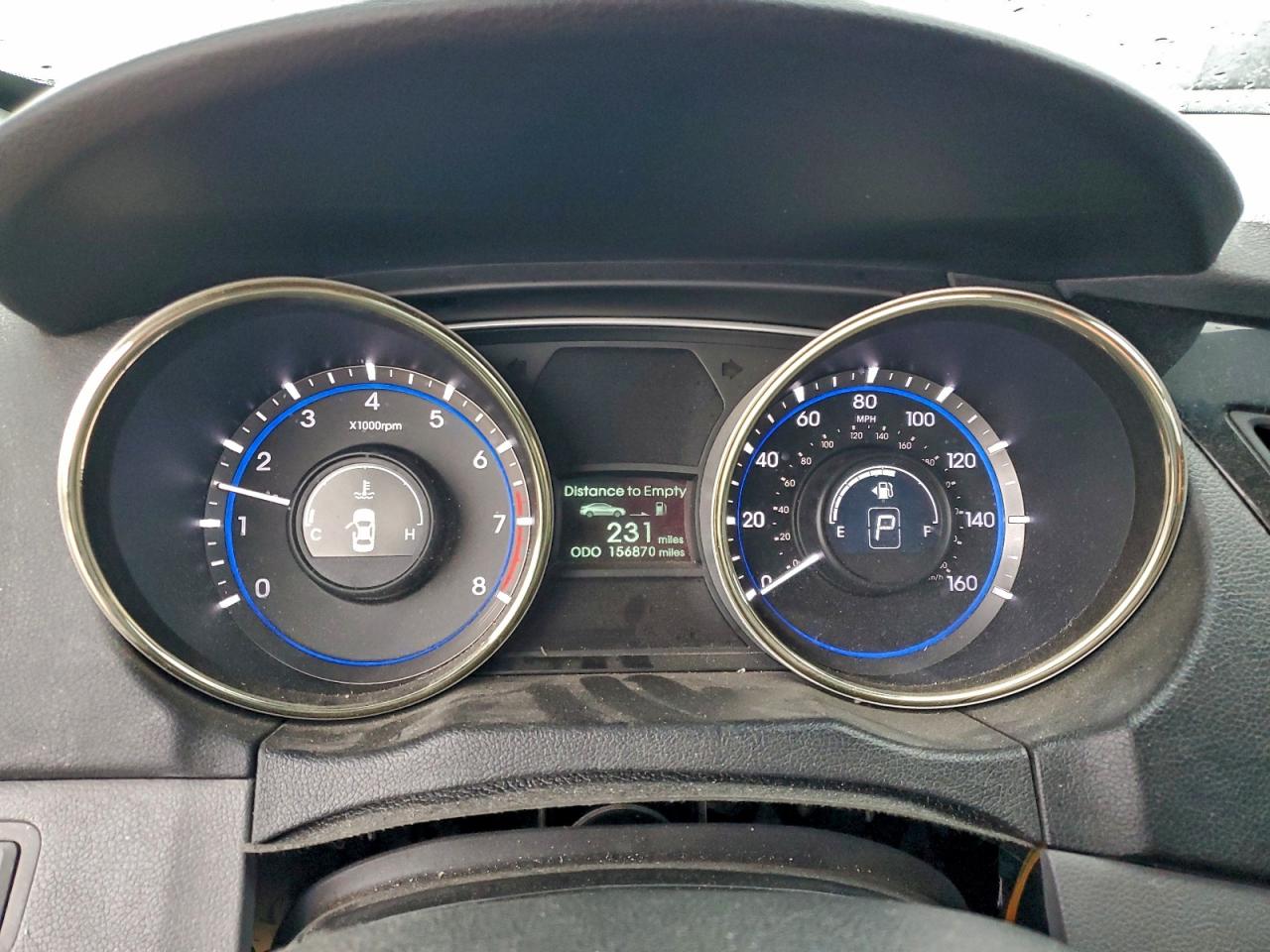 2013 HYUNDAI SONATA SE photo 9