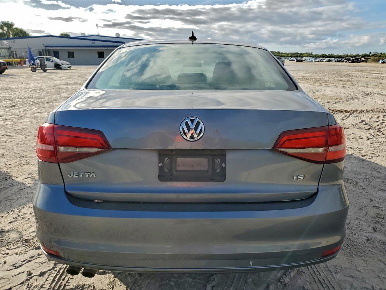 2016 VOLKSWAGEN JETTA S photo 6