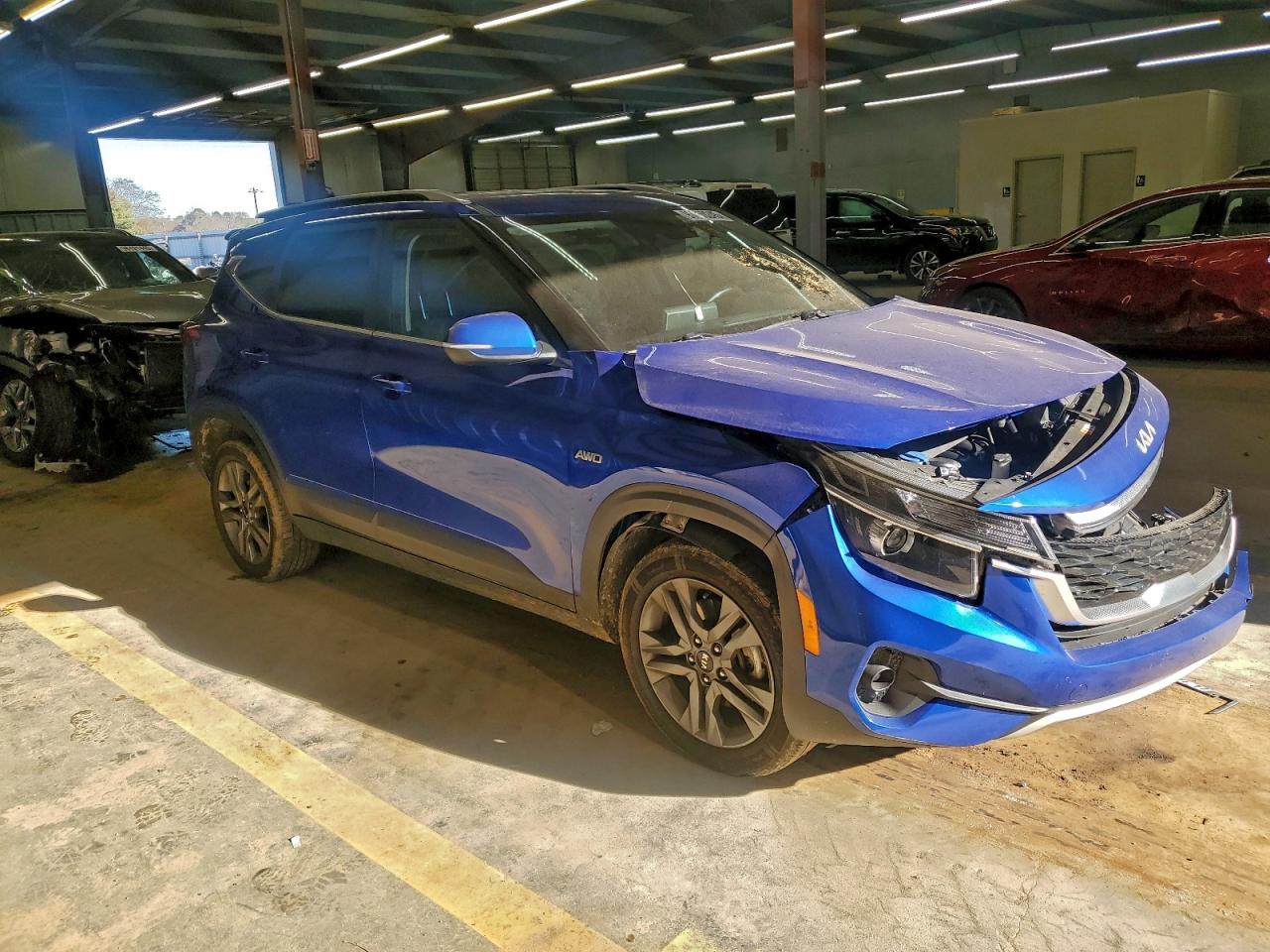 2023 KIA SELTOS S photo 4