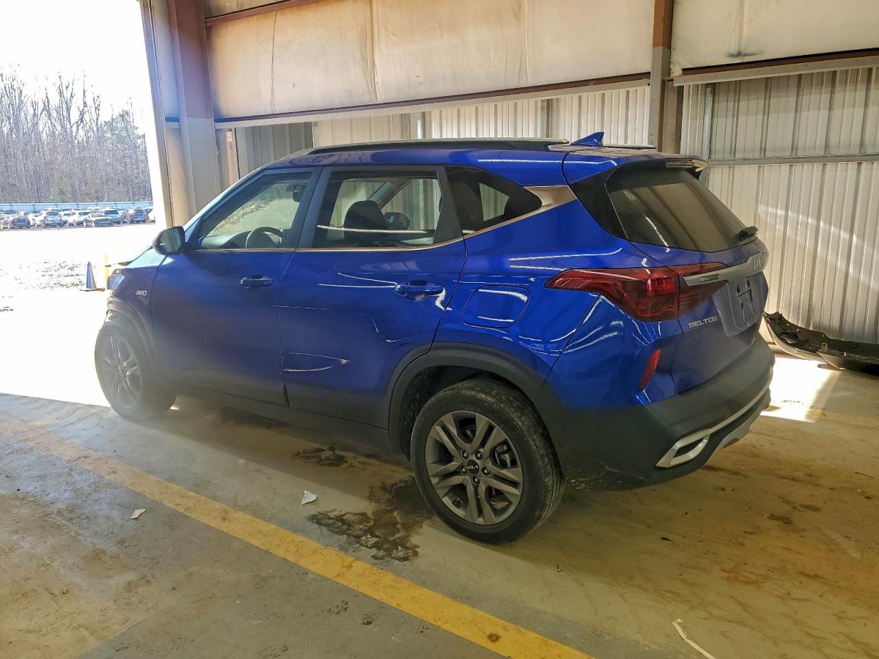 2023 KIA SELTOS S photo 2