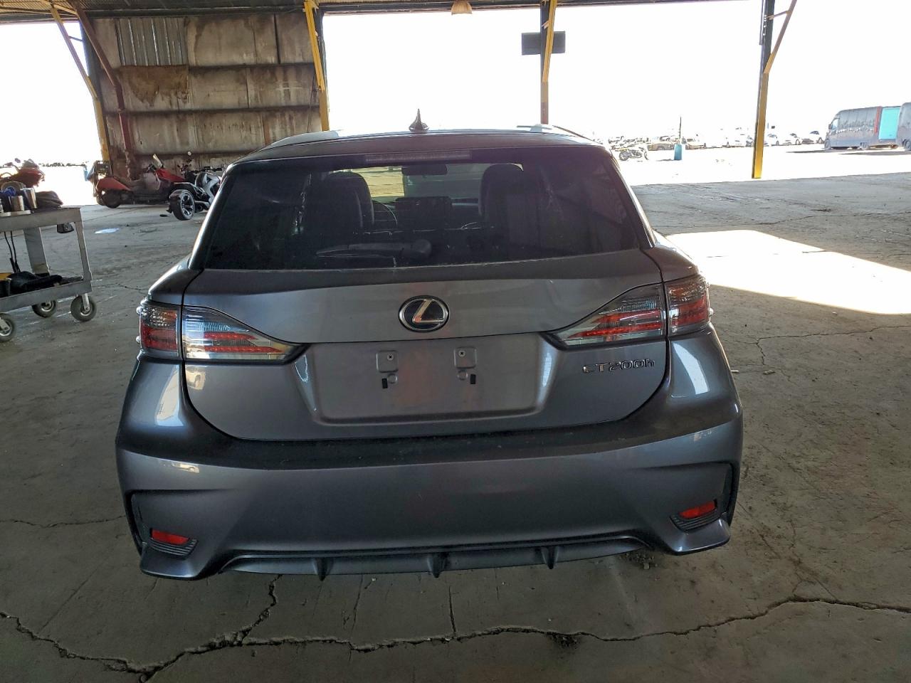 2016 LEXUS CT 200 photo 11