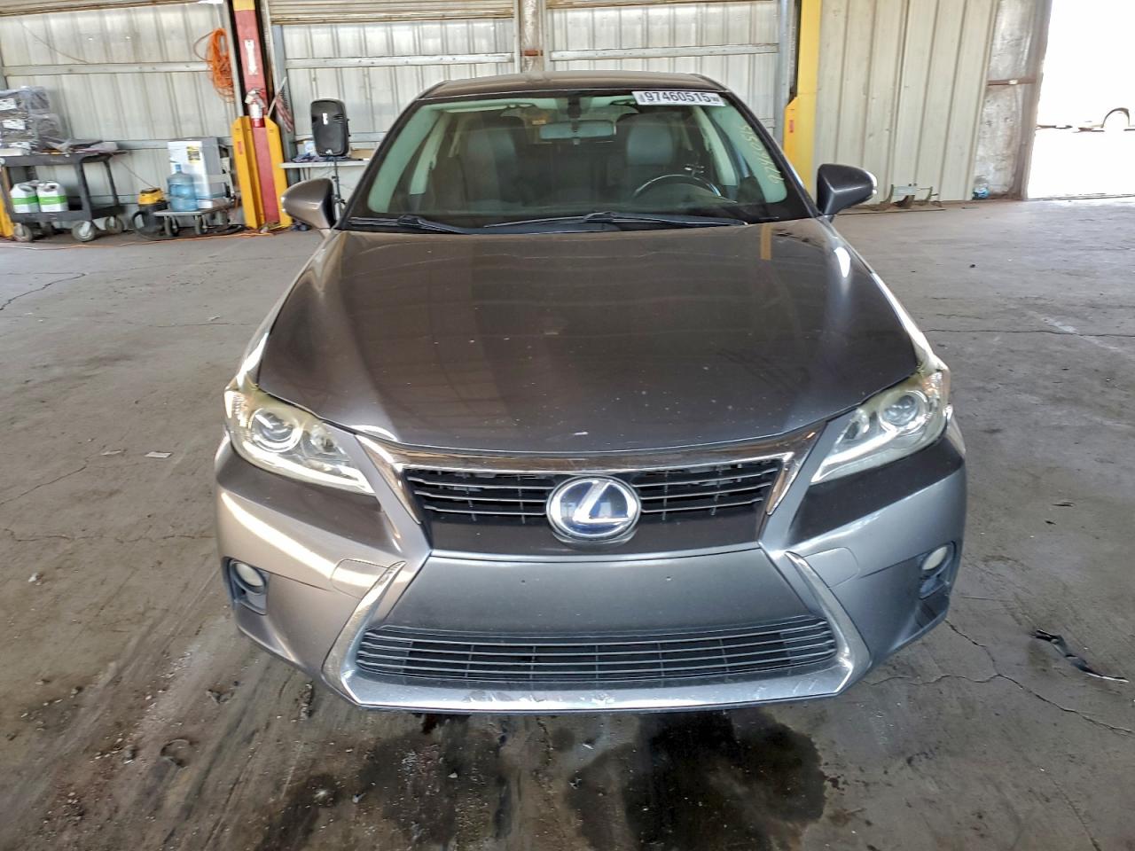 2016 LEXUS CT 200 photo 9