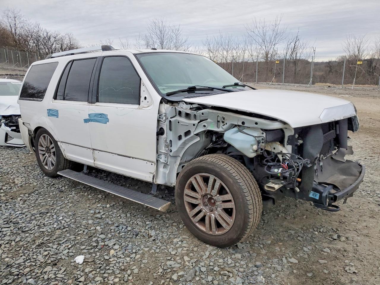 2010 LINCOLN NAVIGATOR photo 7