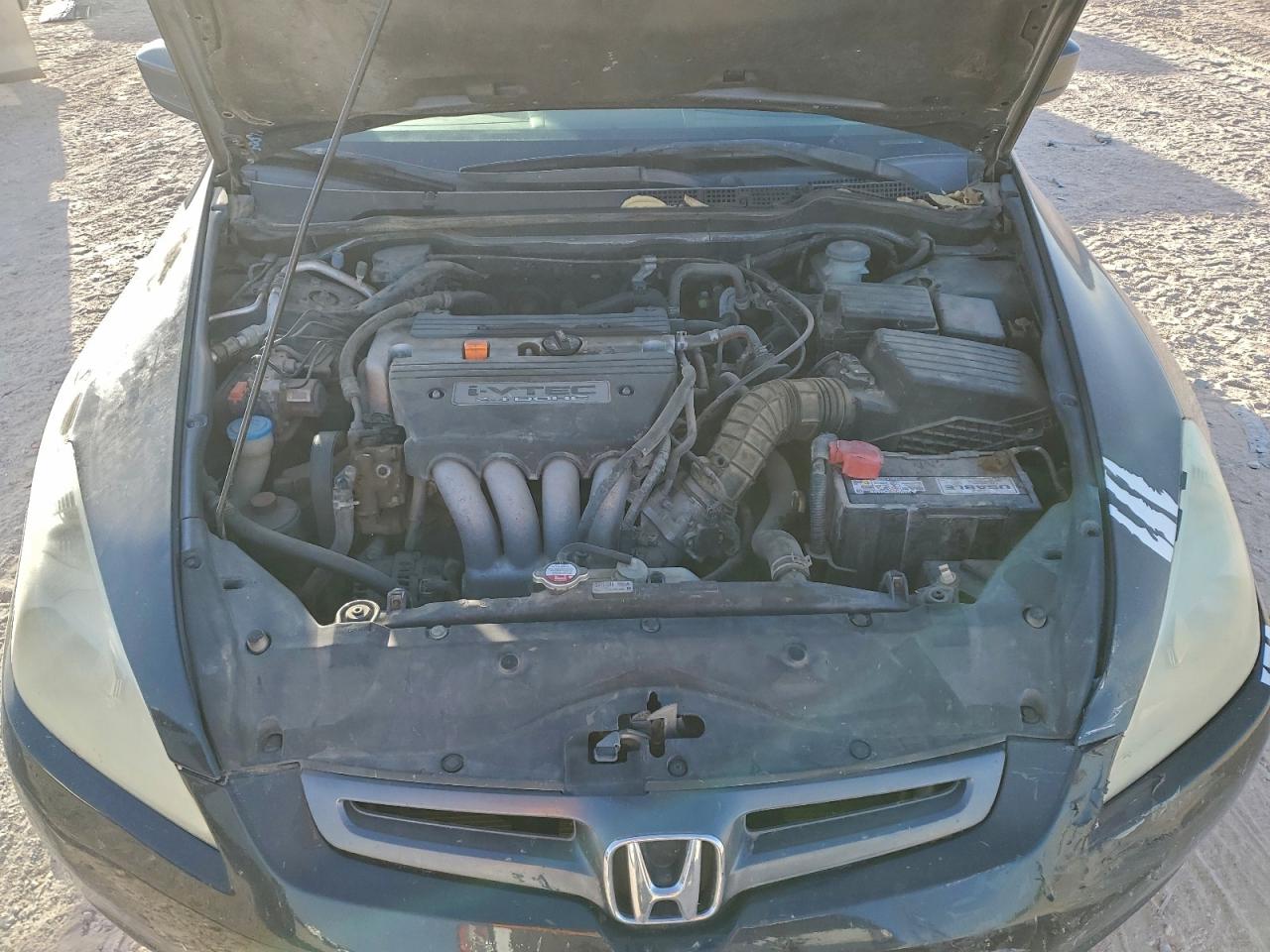 2005 HONDA ACCORD LX photo 11