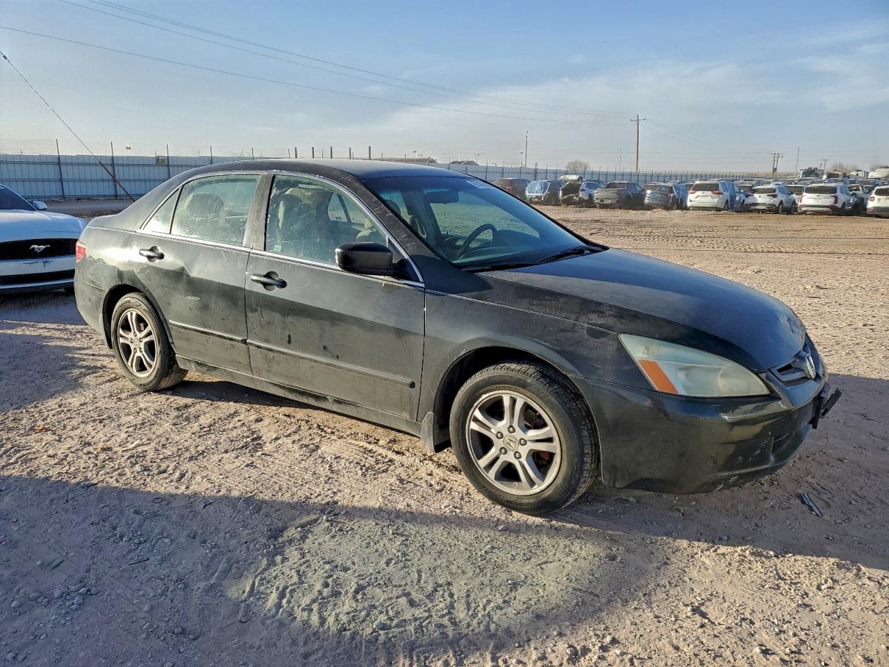 2005 HONDA ACCORD LX photo 4