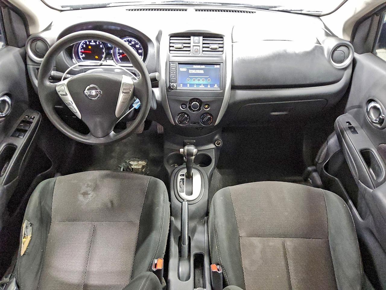 2019 NISSAN VERSA S photo 8