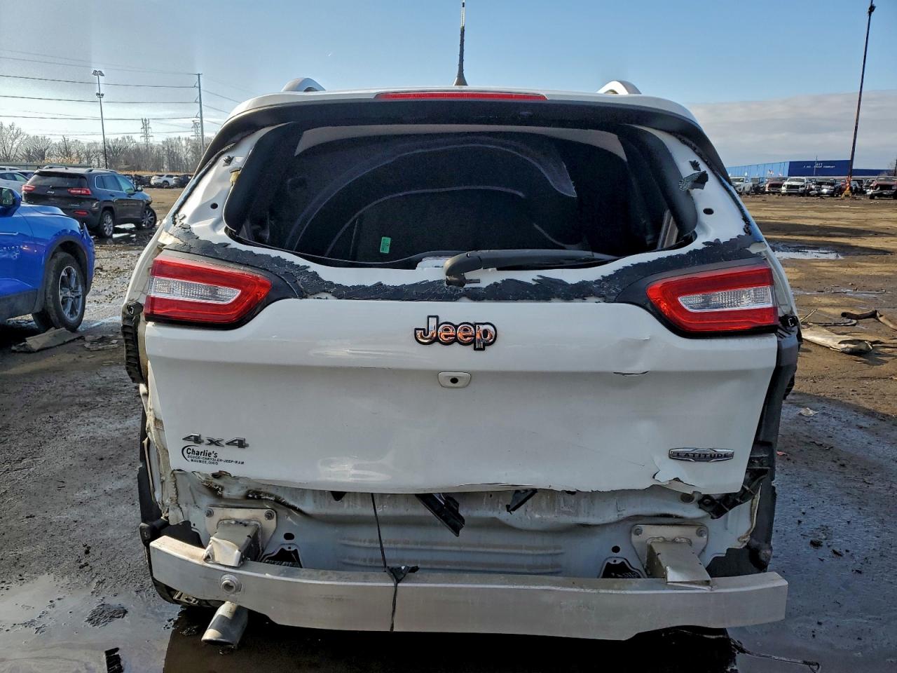 2017 JEEP CHEROKEE LATITUDE photo 6