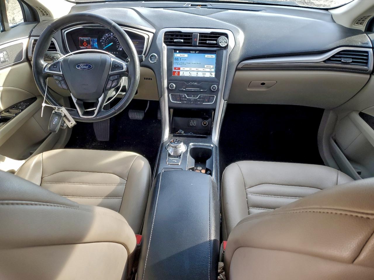 2019 FORD FUSION SEL photo 8