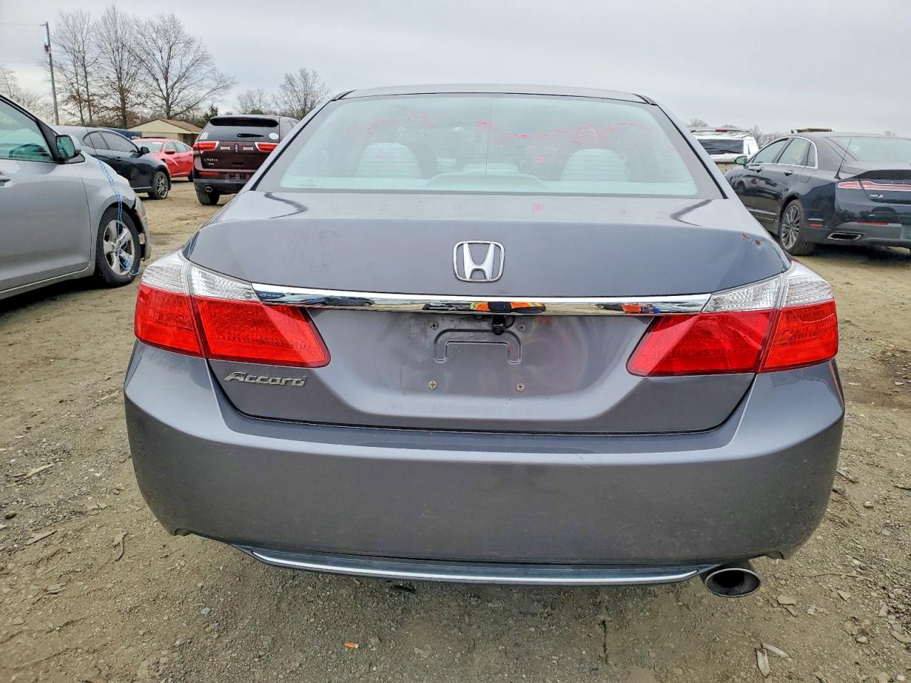2013 HONDA ACCORD LX photo 6