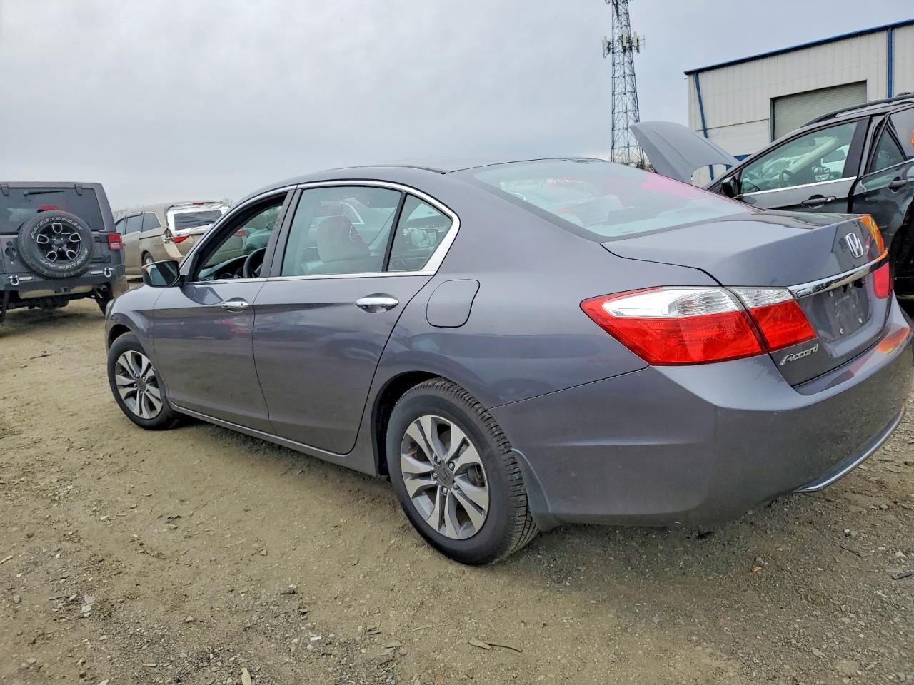 2013 HONDA ACCORD LX photo 2