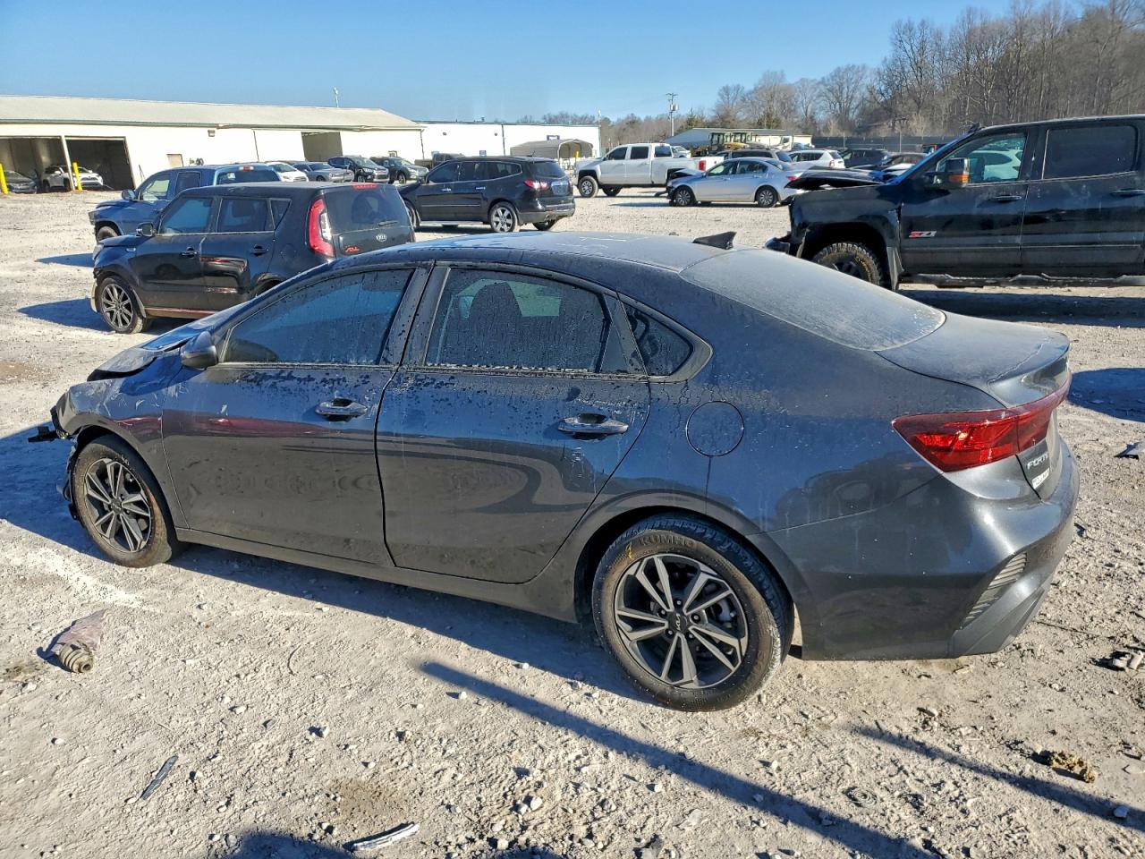 2024 KIA FORTE LX photo 2