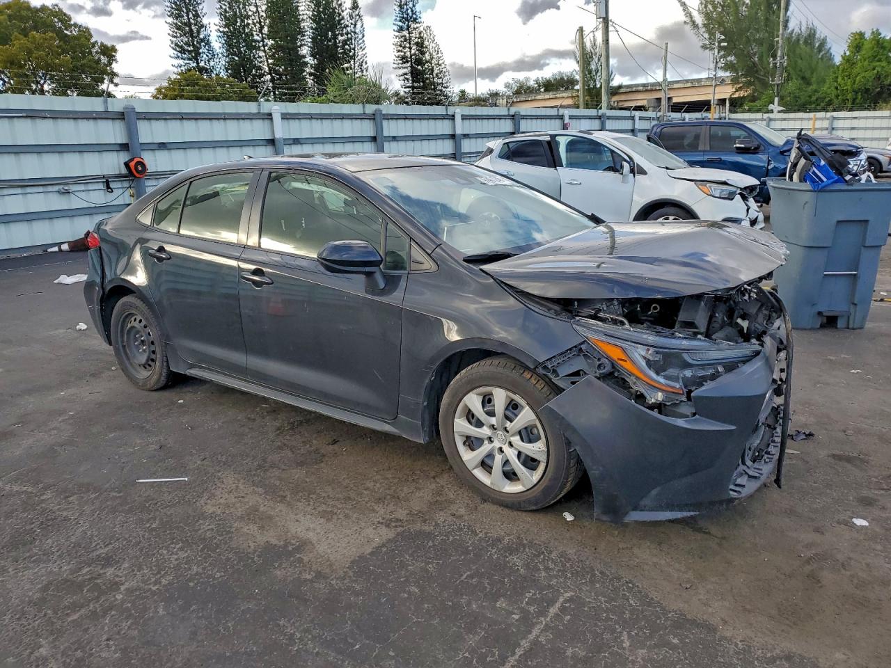 2021 TOYOTA COROLLA LE photo 4