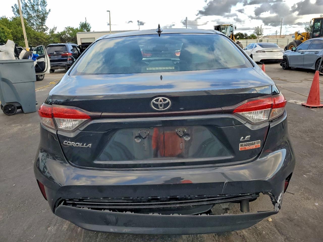 2021 TOYOTA COROLLA LE photo 6