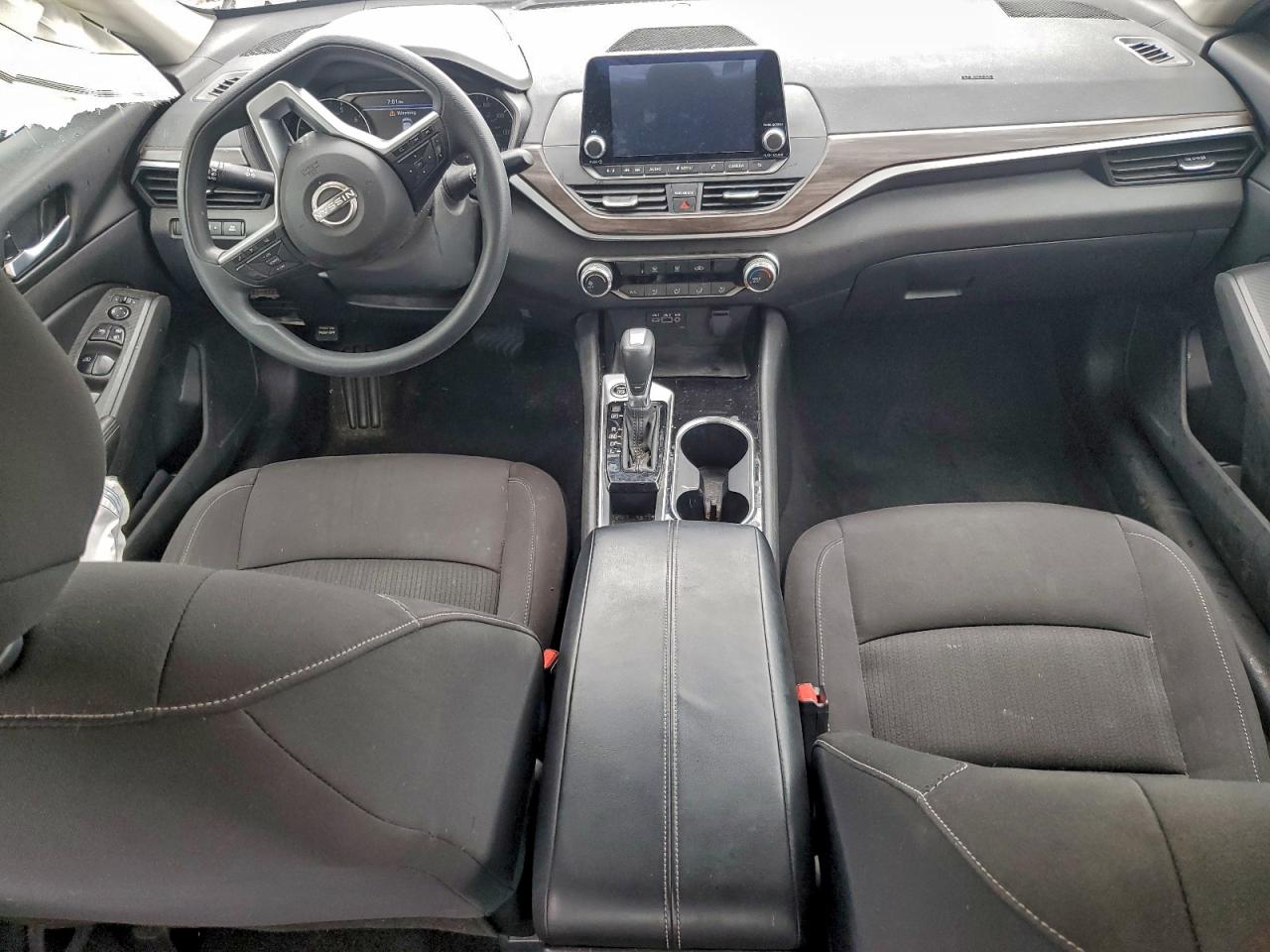 2024 NISSAN ALTIMA SV photo 8