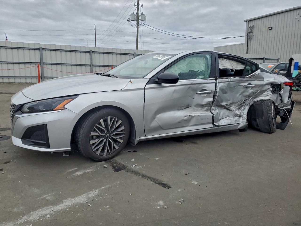 2024 NISSAN ALTIMA