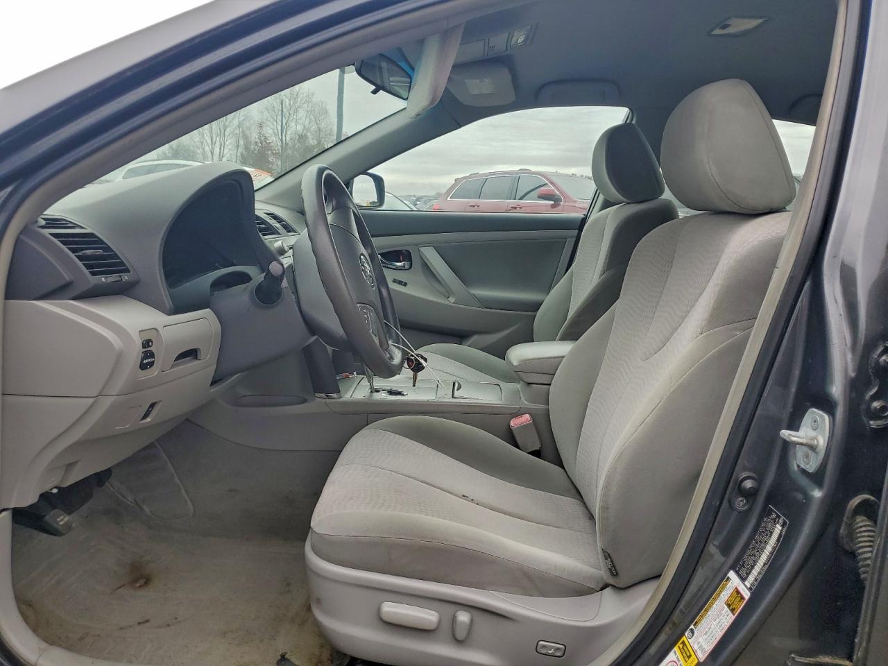 2010 TOYOTA CAMRY BASE photo 7