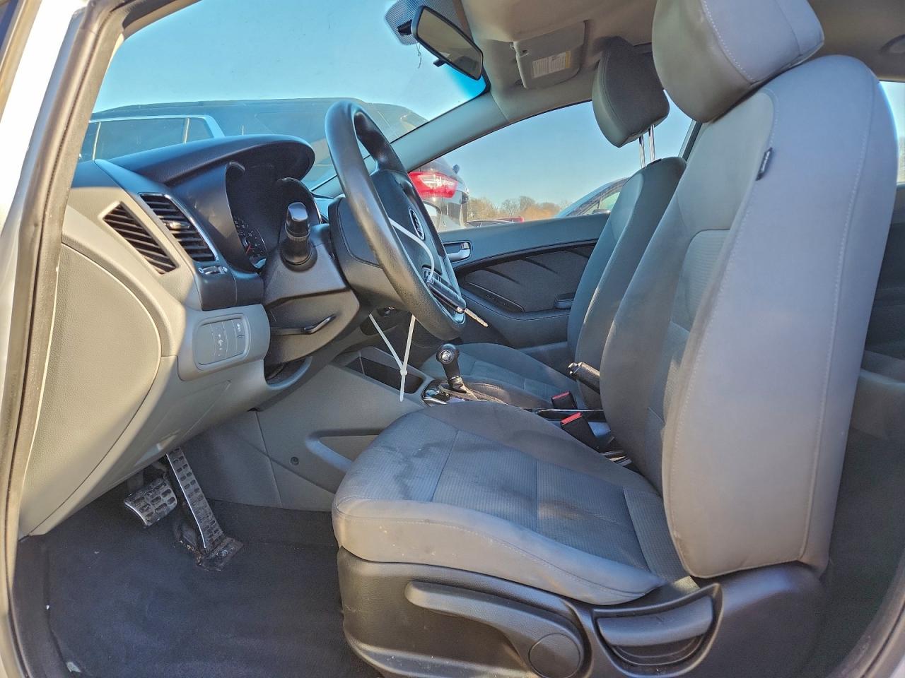 2018 KIA FORTE LX photo 7
