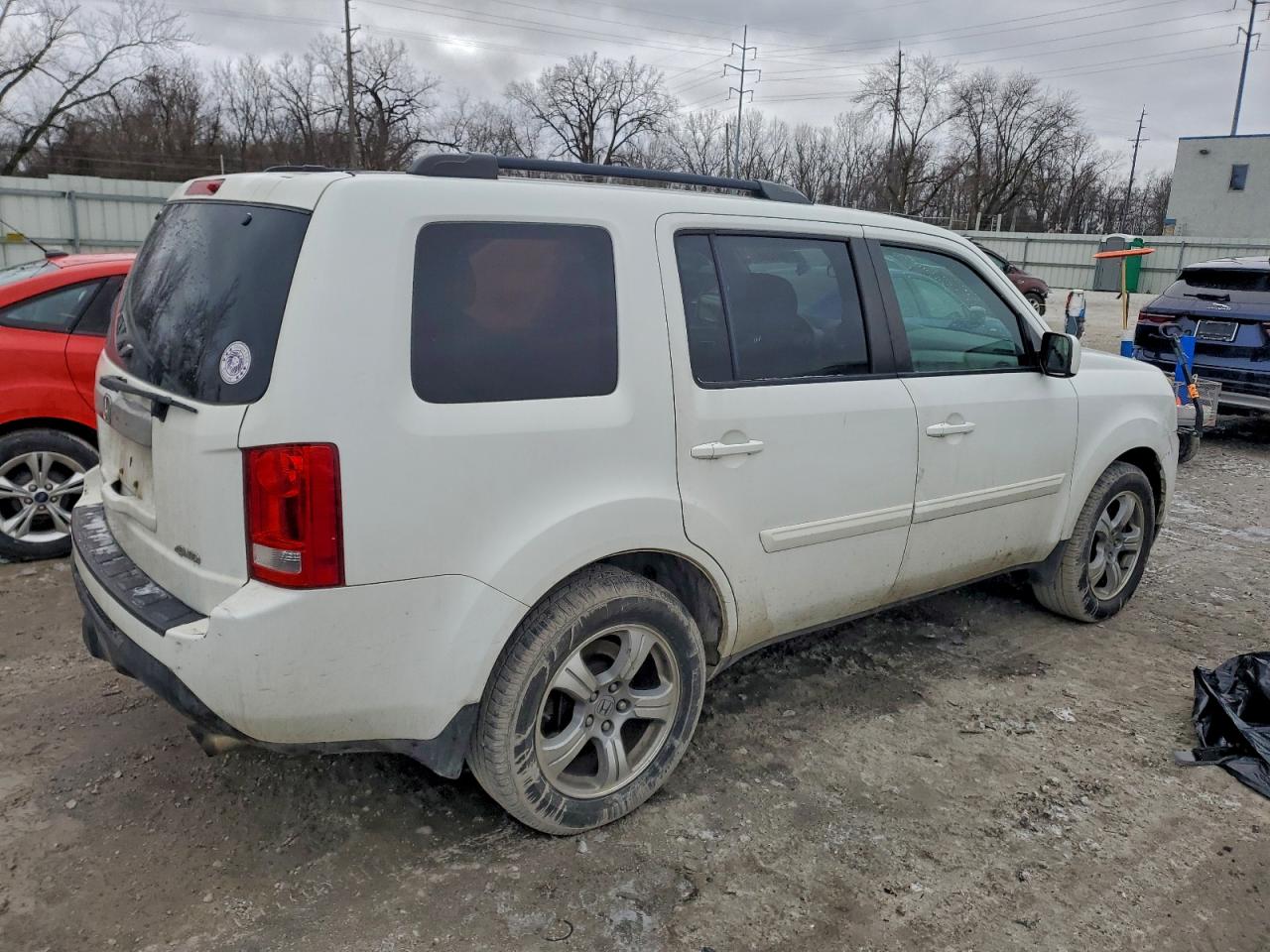 2015 HONDA PILOT EX photo 3