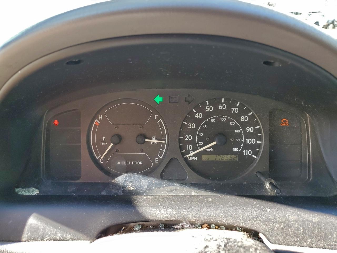 2001 TOYOTA COROLLA CE photo 9