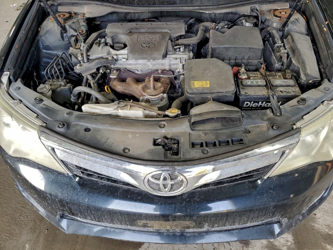 2012 TOYOTA CAMRY BASE photo 11