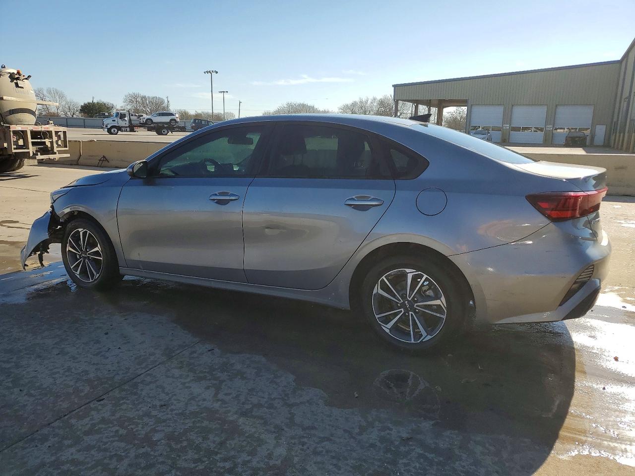2024 KIA FORTE LX photo 2